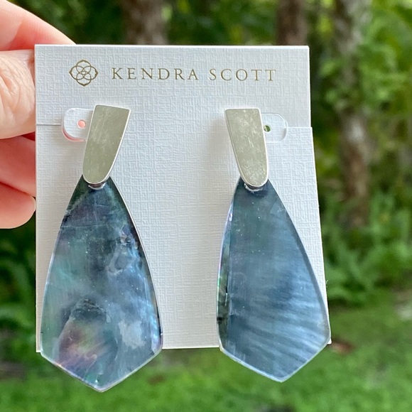 Kendra Scott Adolin Black Mother of Pearl Earrings - Picture 11 of 16